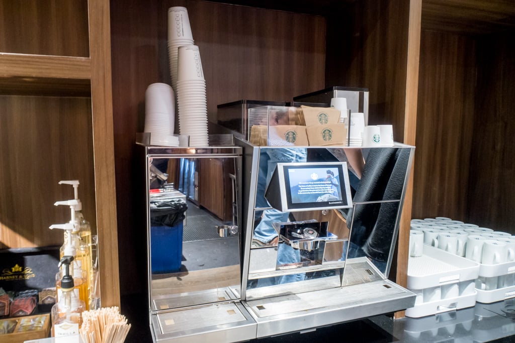 Lounge Review: Delta Sky Club Concourse B at Atlanta Hartsfield