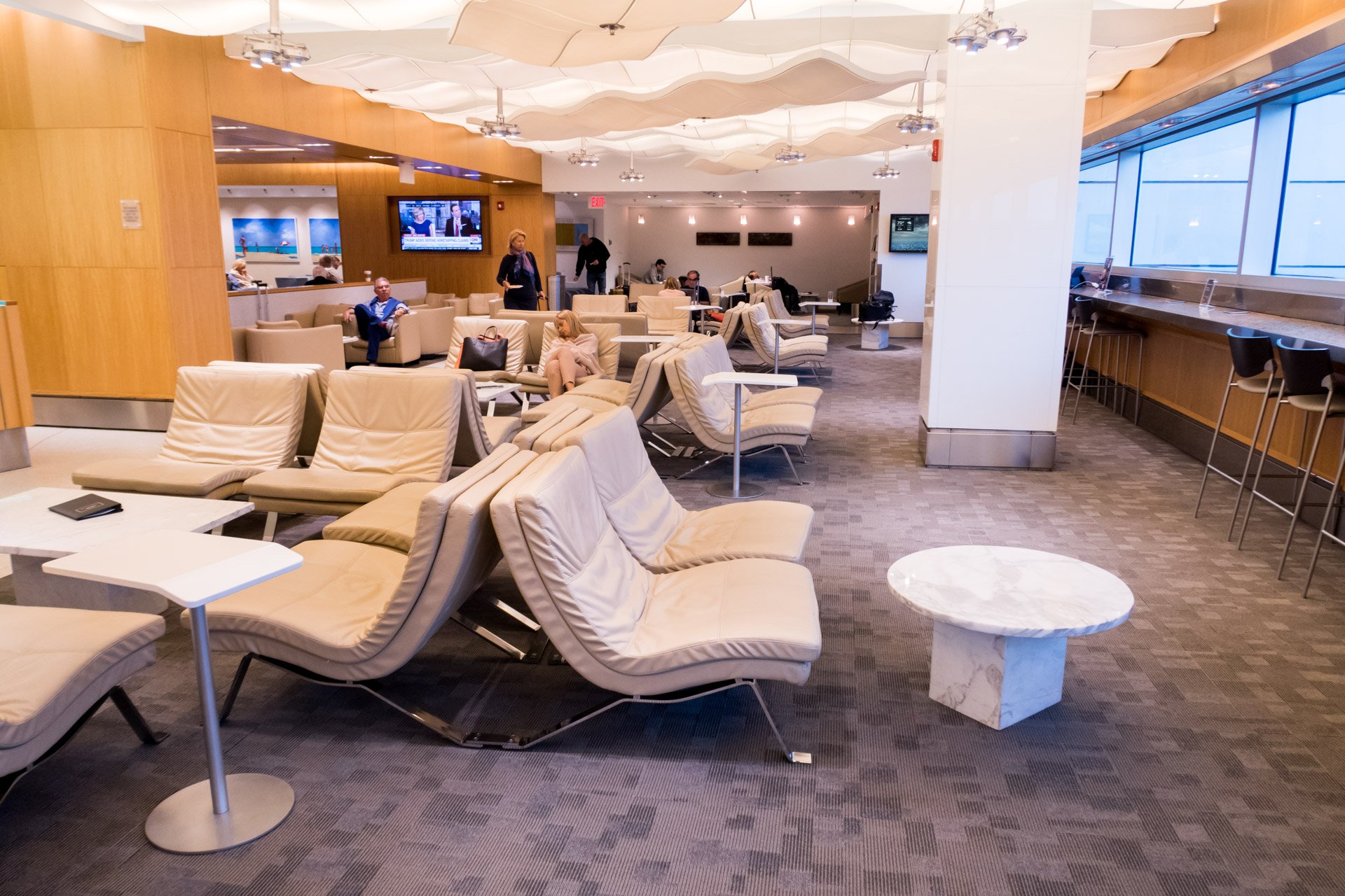 Lounge Review: Delta Sky Club at Miami International