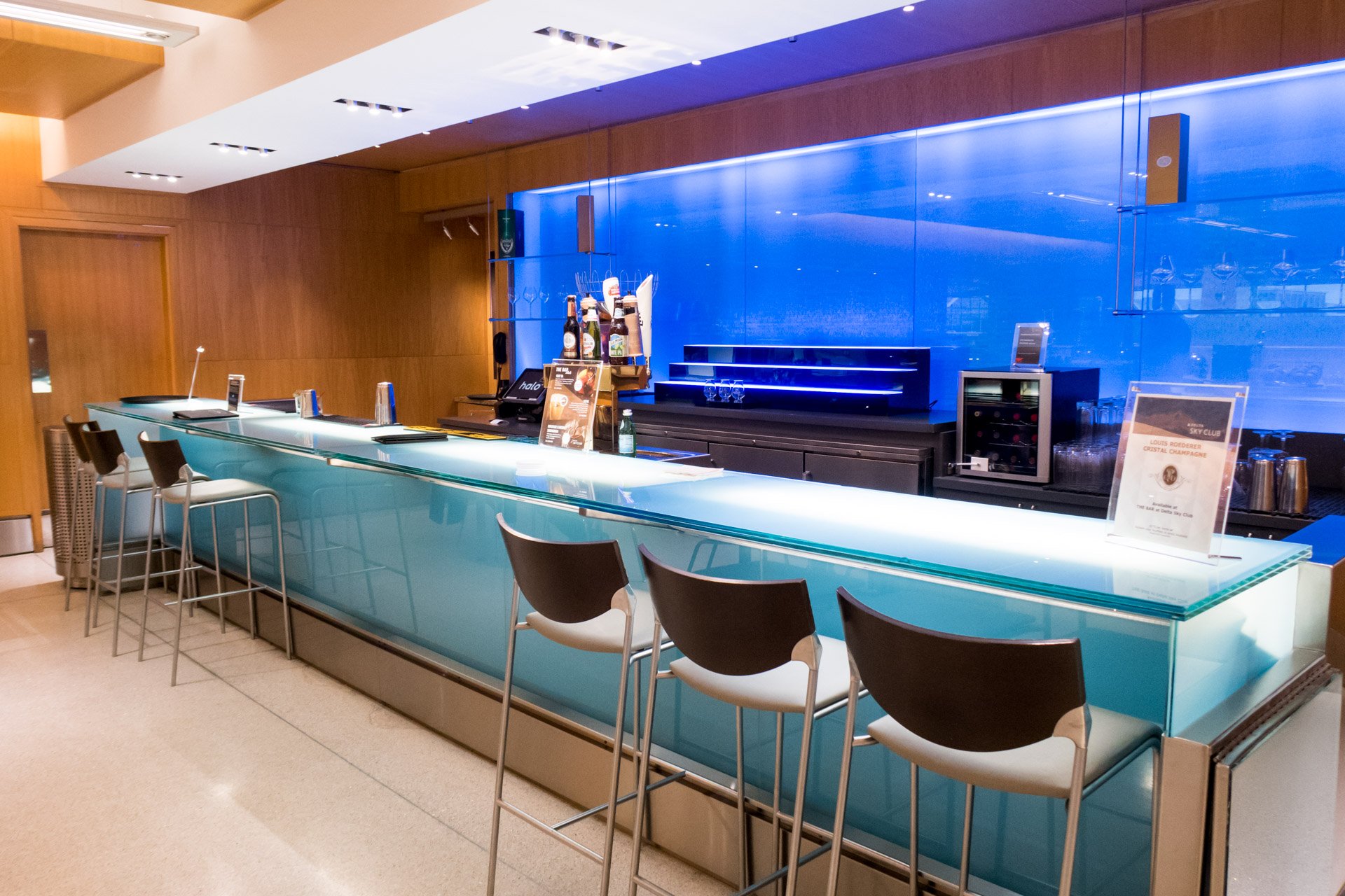 Lounge Review: Delta Sky Club at Miami International