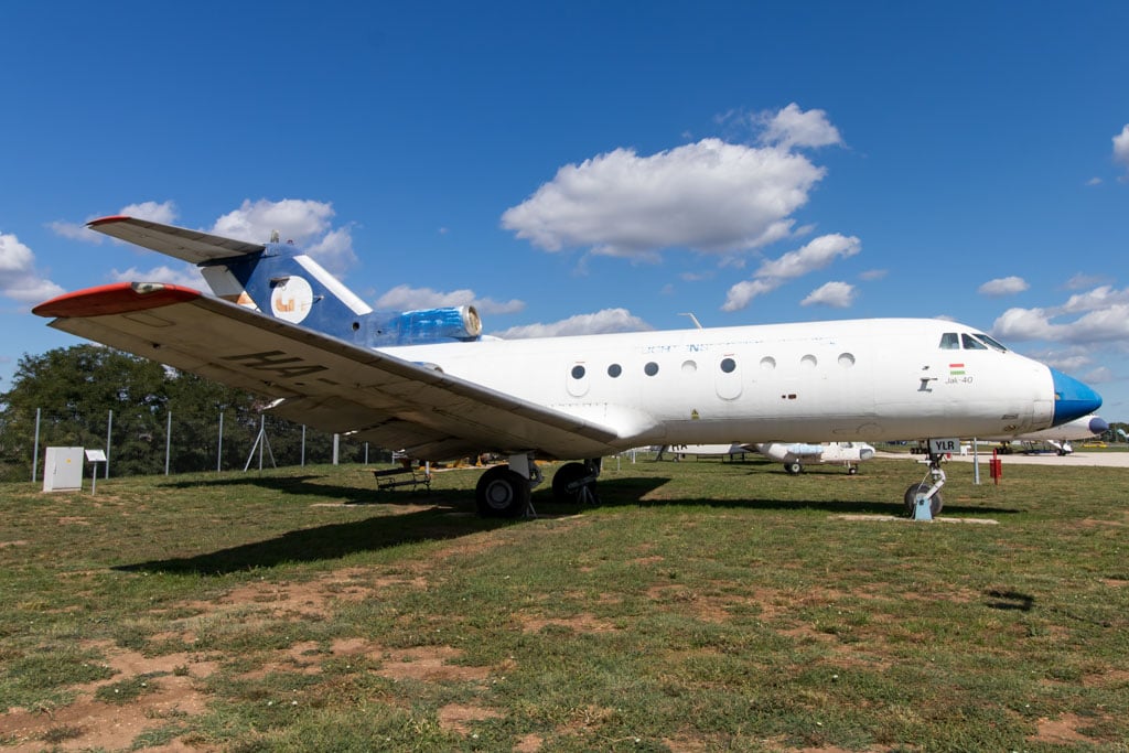 Flight Inspection Service Yak-40