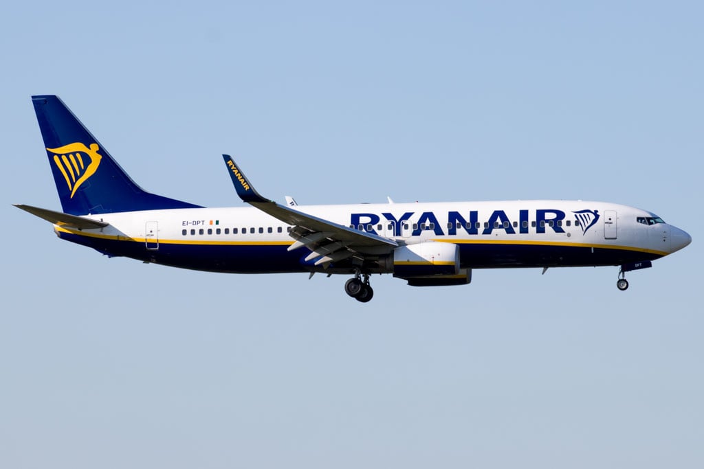 Ryanair 737-800