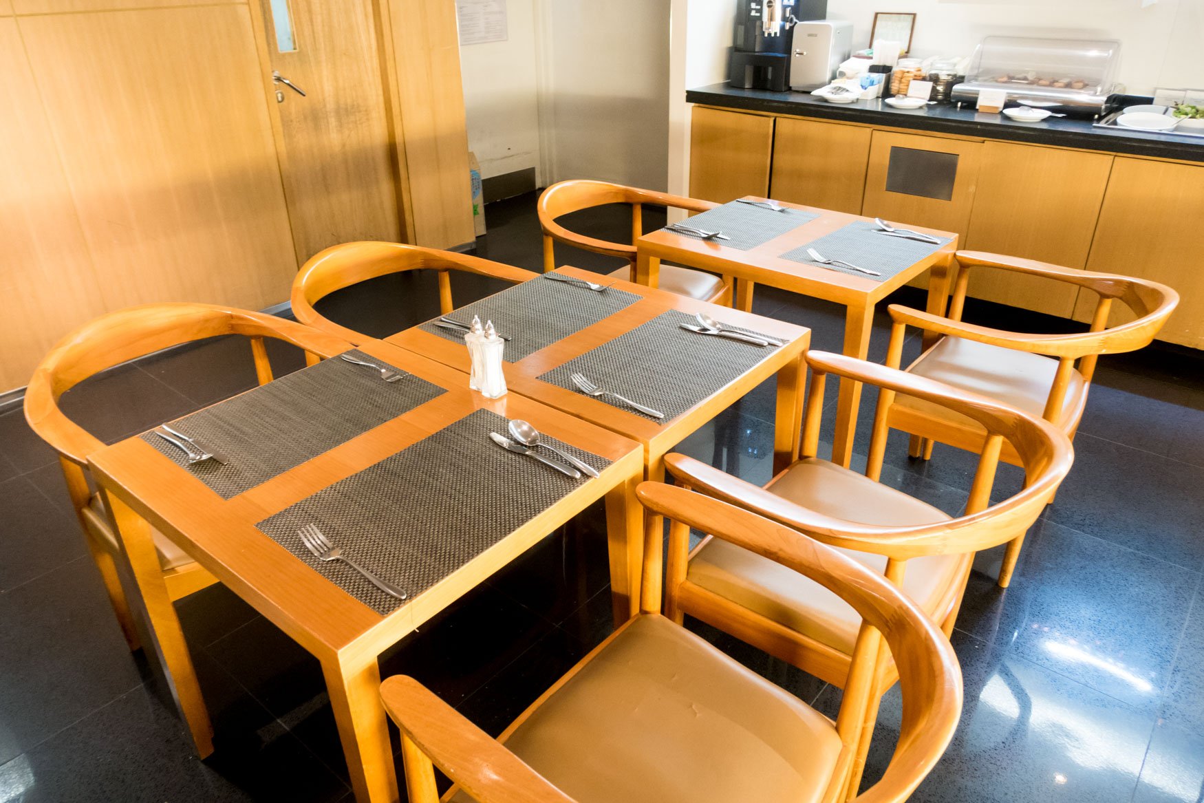 Cathay Pacific "The Arrival" Dining Area