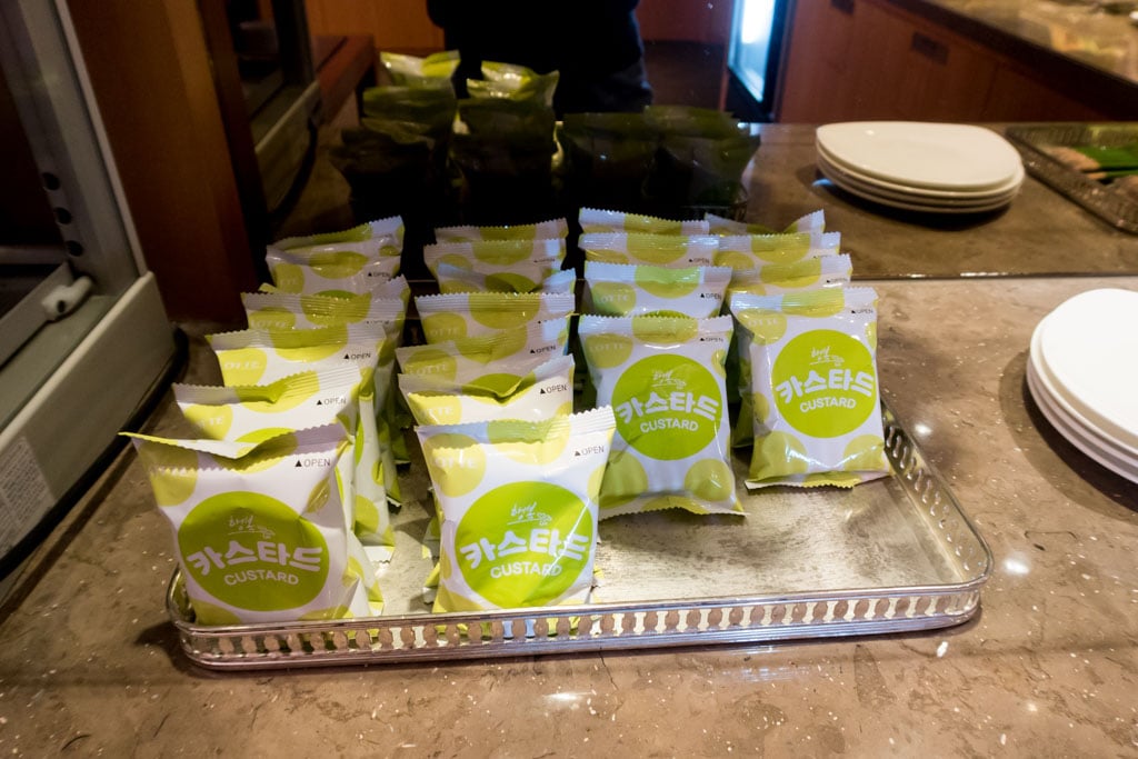 Asiana Lounge Jeju Snacks
