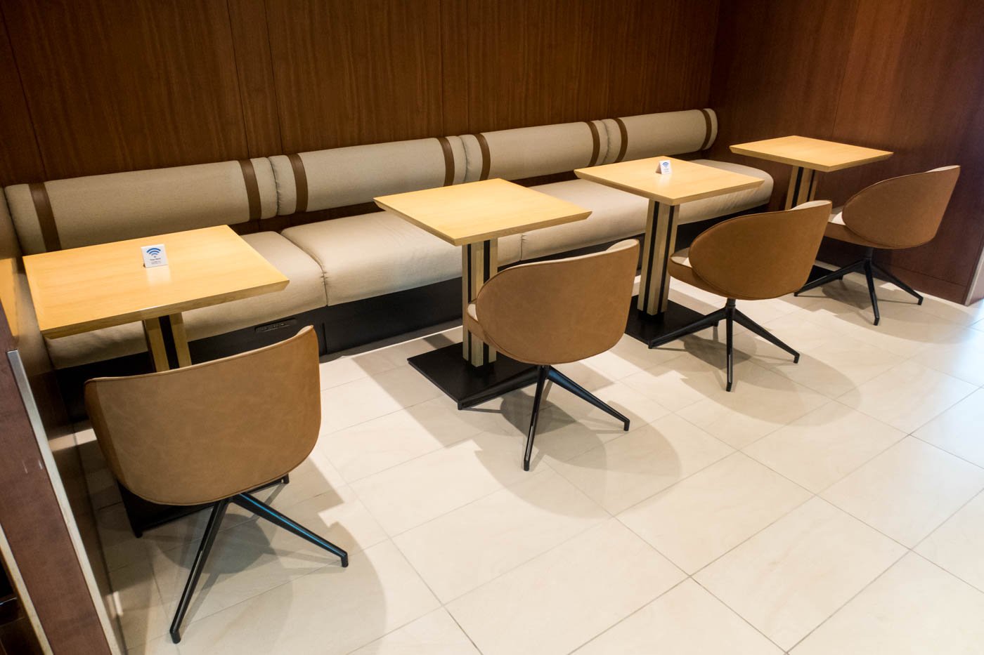 JAL Lounge Kagoshima Seating